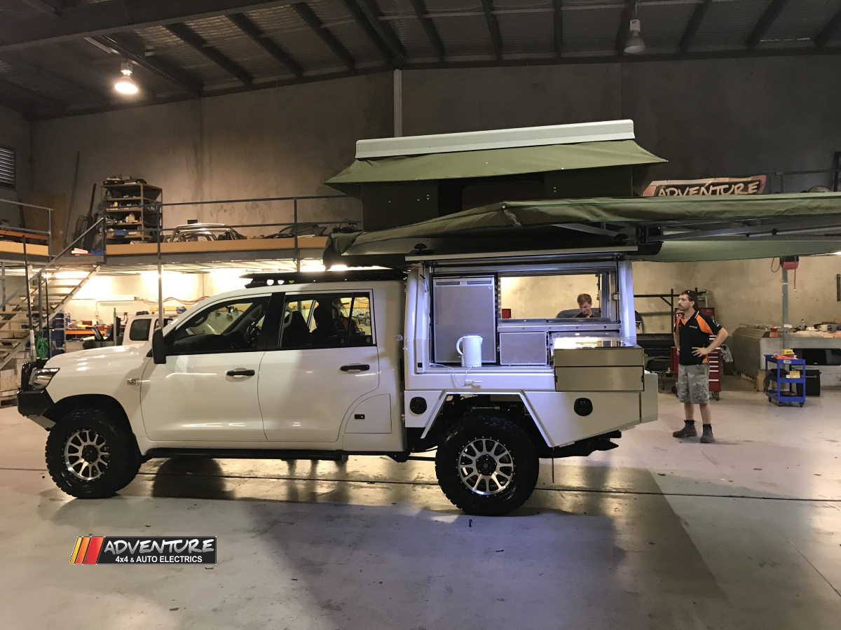 Toyota_landcruiser_Adventure_lithium_enerdrive_dual_battery_system_canopy_fit_out